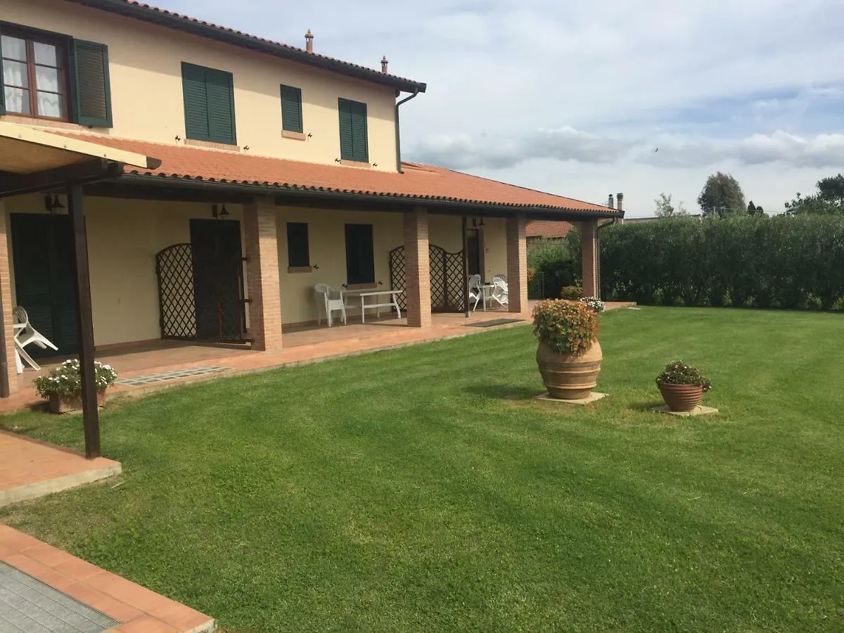 Villa Le Macine Cecina  Ferienhaus Cecina (Livorno)