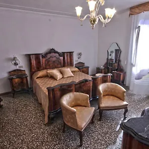 https://casagiulietta.hotelinveneto.com